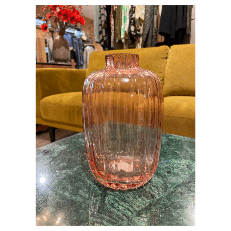 Glas vase i rød