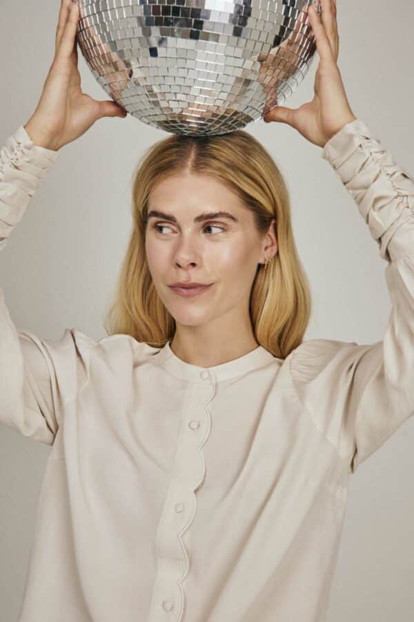 SWEETLY SHIRT - MOONBEAM - Image 2