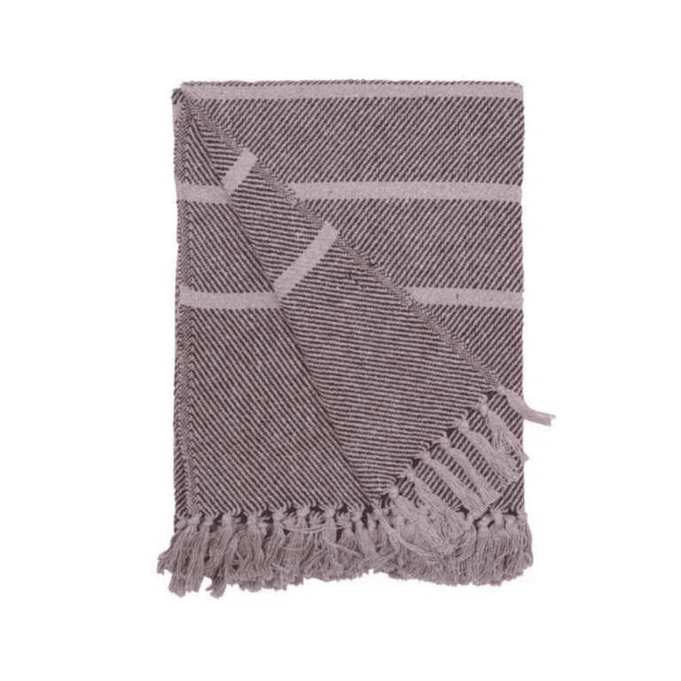 Lækkert tæppe i bomuld med mønster og frynser.  Tæppet er fra Au Maison.  Måler 130x180 cm. 