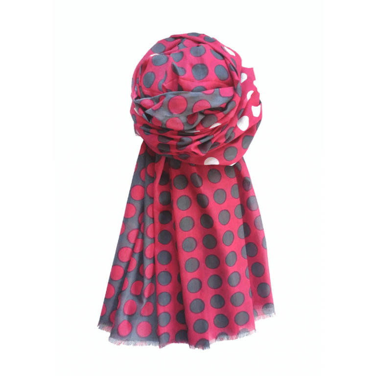 Peace dot pink scarf fra Charlotte Sparre.