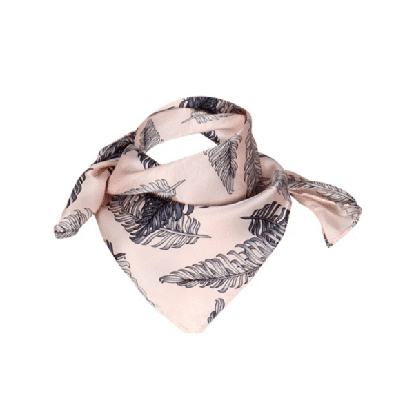 Charlotte rose scarf fra Charlotte Sparre.