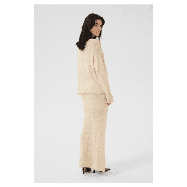 Diva strikket boxy beige strik i hør fra My Essential Wardrobe