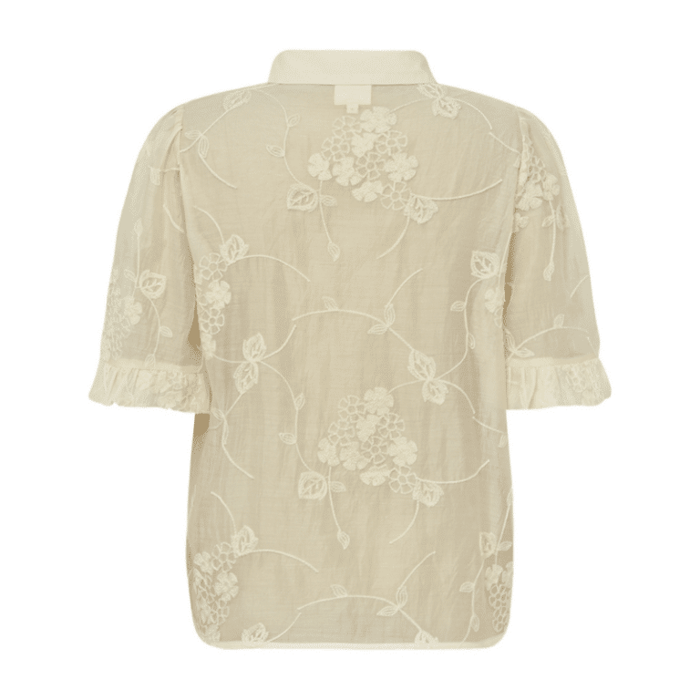 Myra Go elegant creme blondebluse med korte ærmer fra Gossia. 