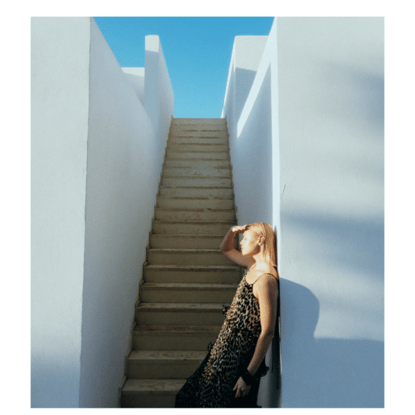 KIRA DRESS - PEYOTE W. BLACK - Image 4
