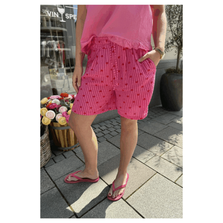 Marta pink shorts med hjerter