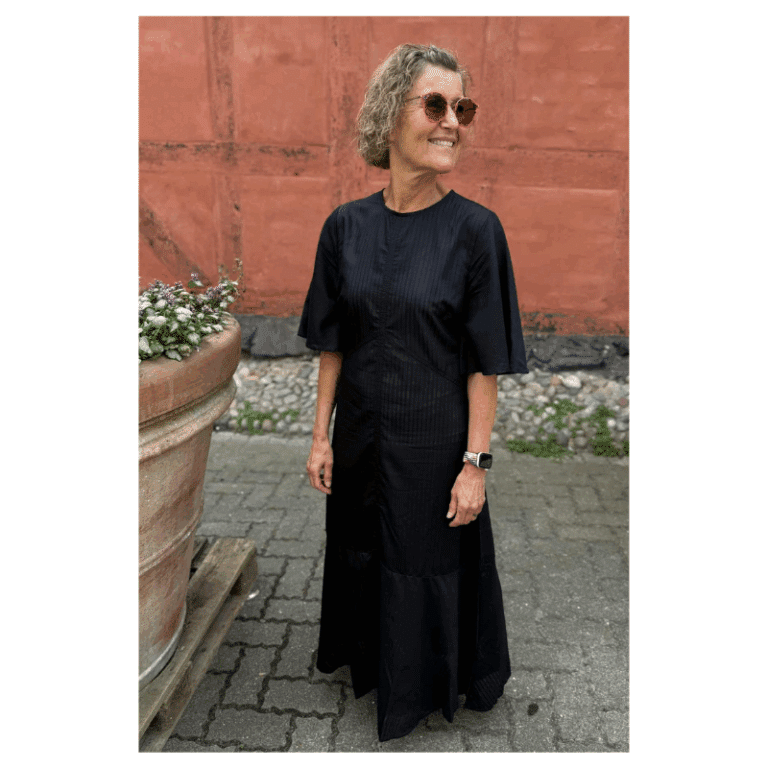 Emmy sort kjole Soaked in Luxury