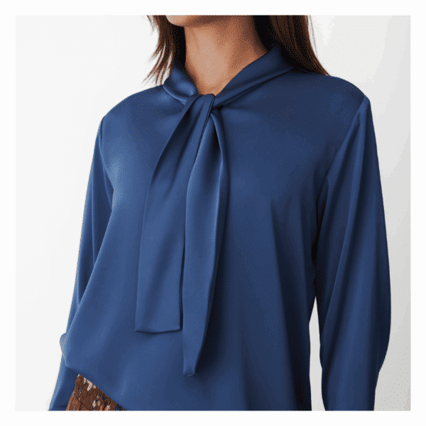 AUDREY BLOUSE - SEMI RICH CROWN BLU - Billede 2