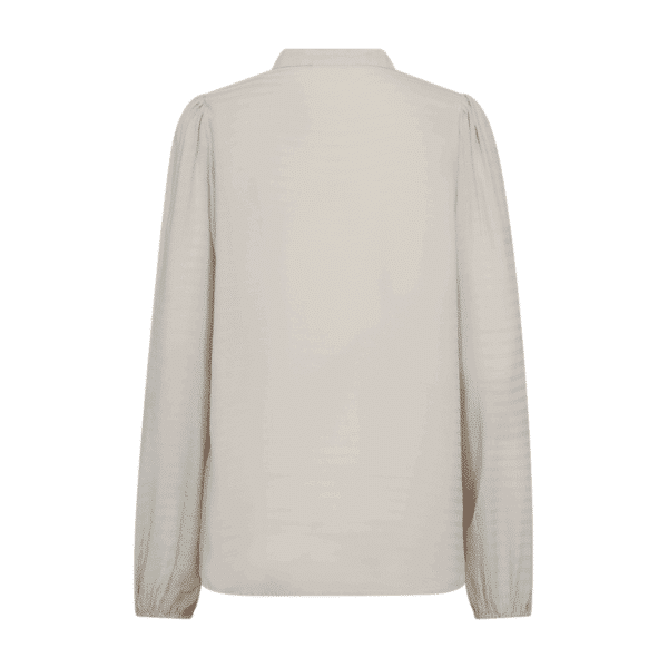 Shu bluse fra Freequent. 