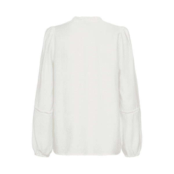 Antina bluse fra Freequent.