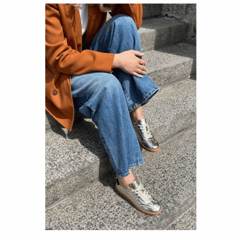 Show you gold snedker fra Copenhagen Shoes.