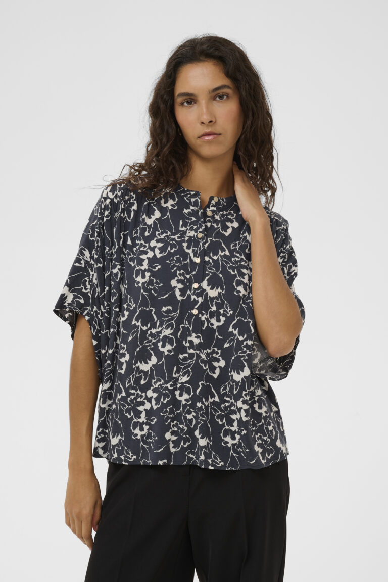 Arjana blouse Soaked