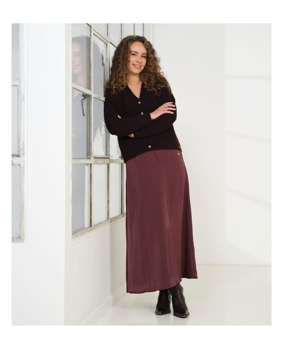 Gigi Knit Cardigan i Bordeaux fra Prepair.