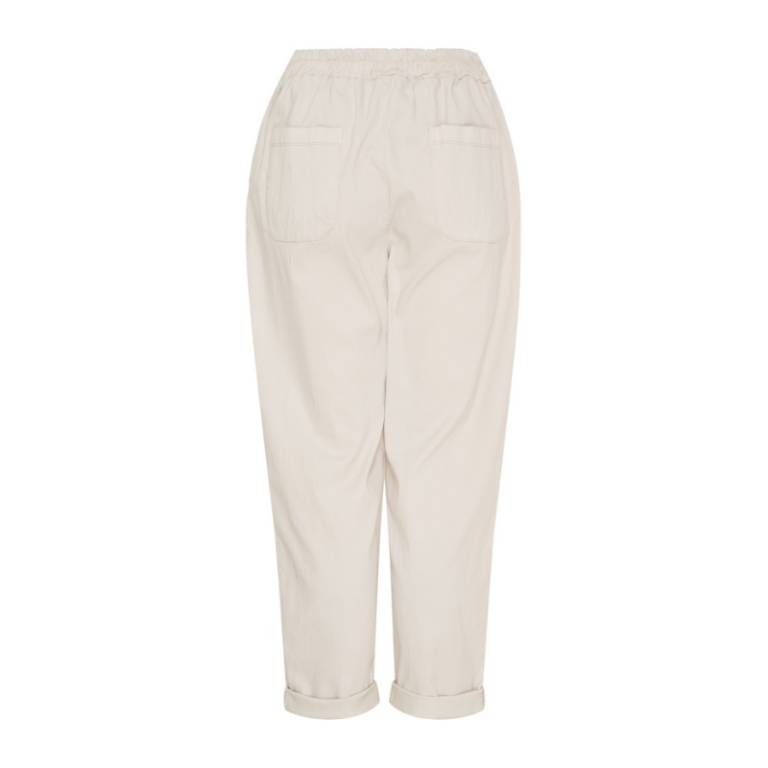 Raffaella buks fra Marta du Chateau.