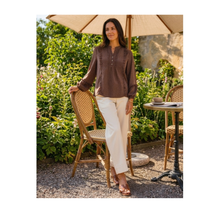 Camilla blusen Prikket brun bluse fra Prepair