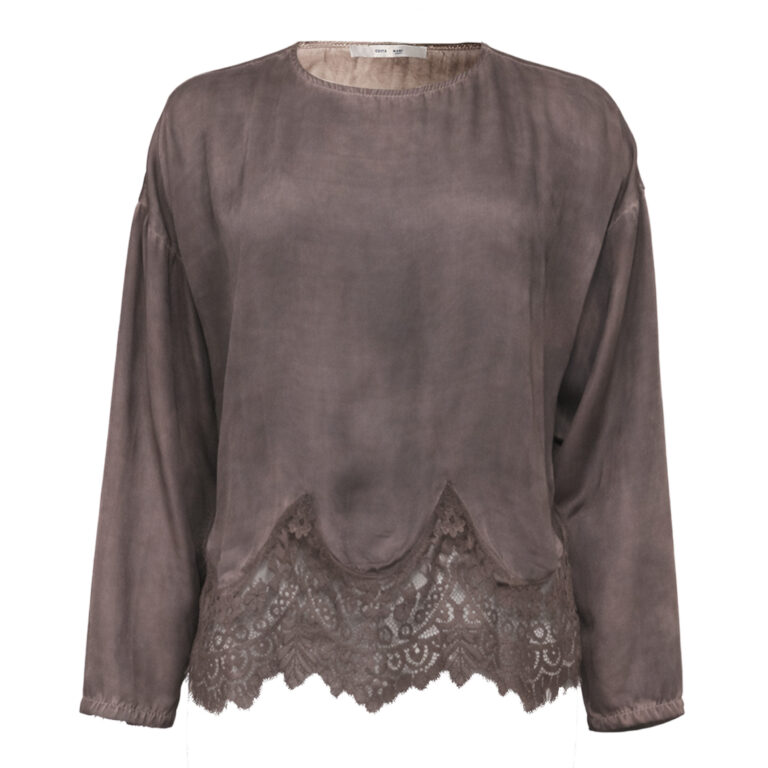 Mila bluse fra Costa Mani med blondekant og lange ærmer