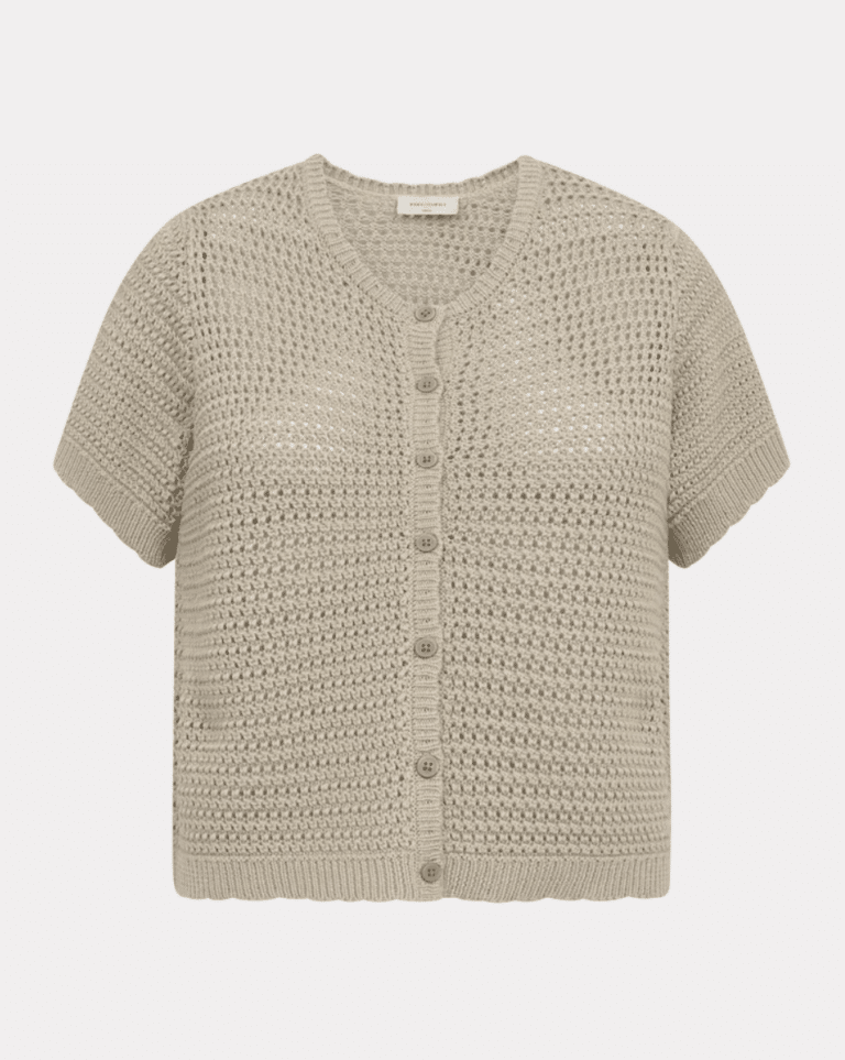 Tota Cardigan fra Freequent i en blød kvalitet med en strikket struktur.